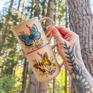 ❌SOLD❌Vintage Viking stoneware butterfly mugs, set of 2